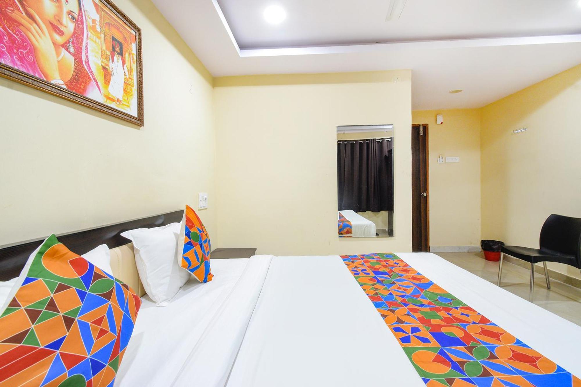 Fabhotel N Residency, Hitech City - 350M From Yashoda Hospital, Hitech City ハイデラバード エクステリア 写真