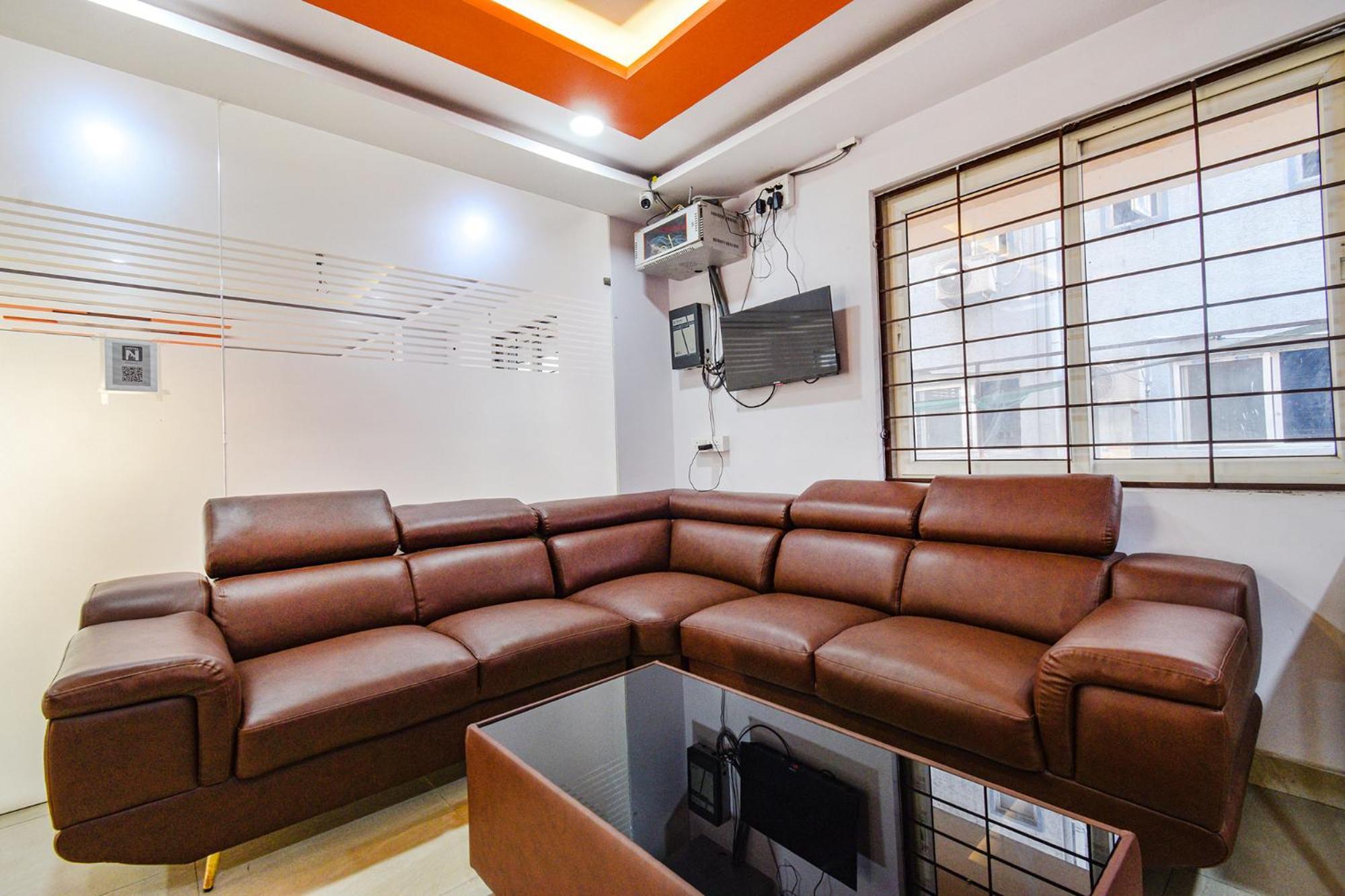 Fabhotel N Residency, Hitech City - 350M From Yashoda Hospital, Hitech City ハイデラバード エクステリア 写真