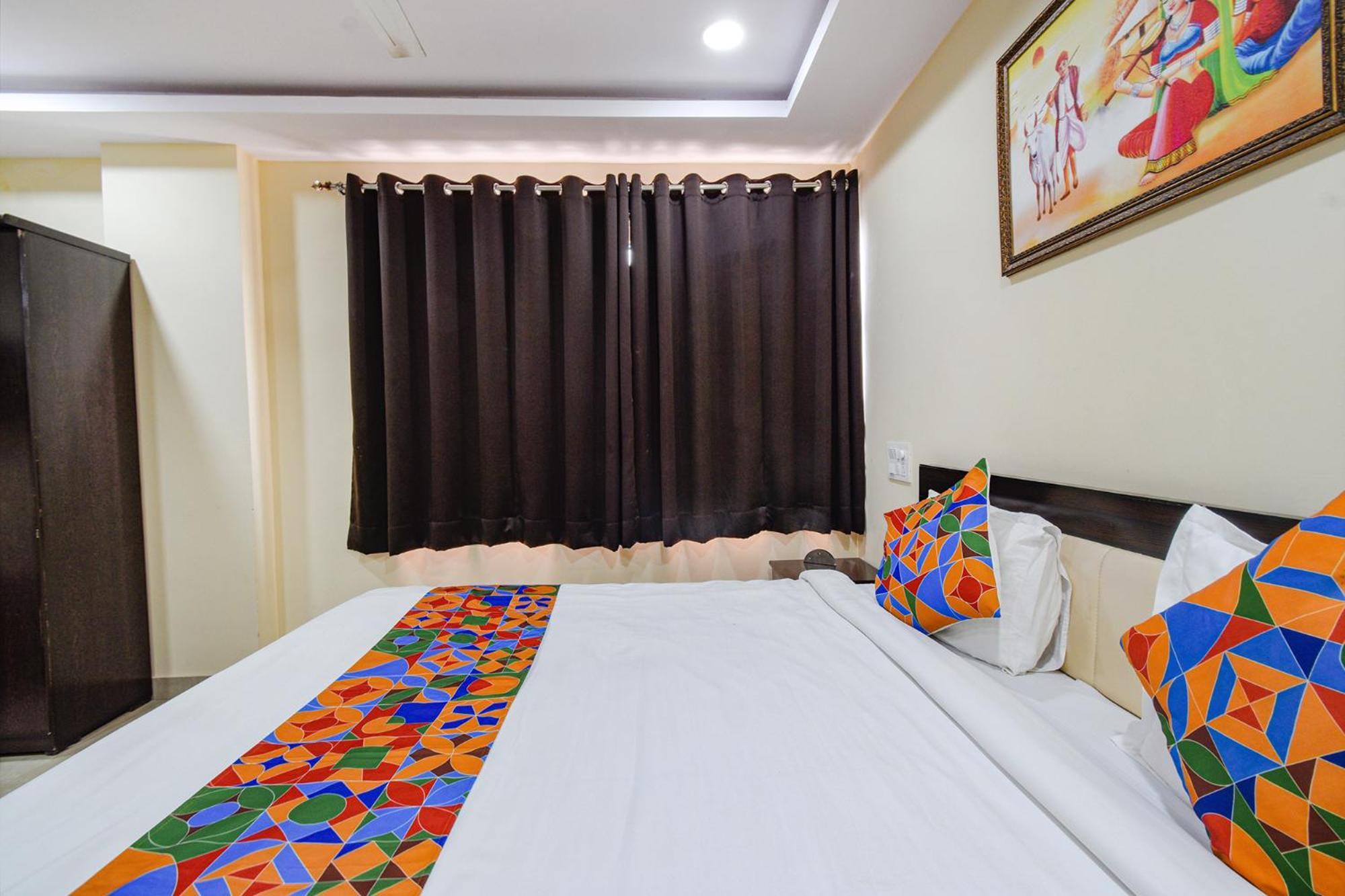 Fabhotel N Residency, Hitech City - 350M From Yashoda Hospital, Hitech City ハイデラバード エクステリア 写真