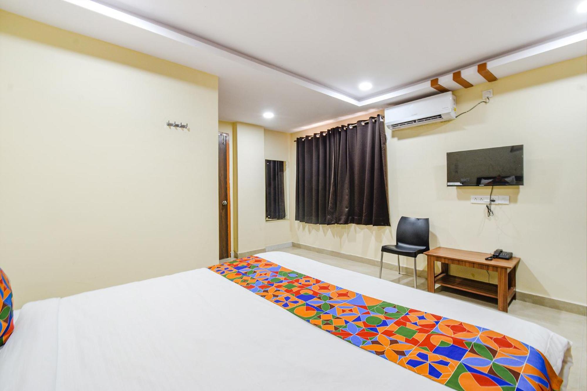 Fabhotel N Residency, Hitech City - 350M From Yashoda Hospital, Hitech City ハイデラバード エクステリア 写真