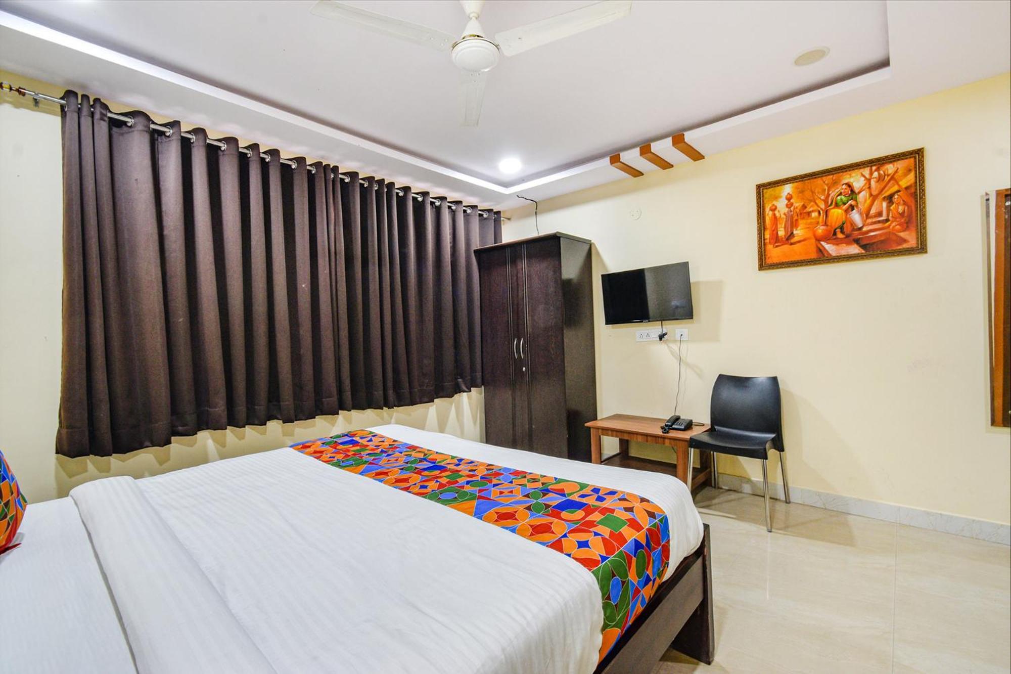 Fabhotel N Residency, Hitech City - 350M From Yashoda Hospital, Hitech City ハイデラバード エクステリア 写真
